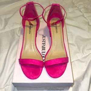 Carmine Rose, fuschia sandals size 10